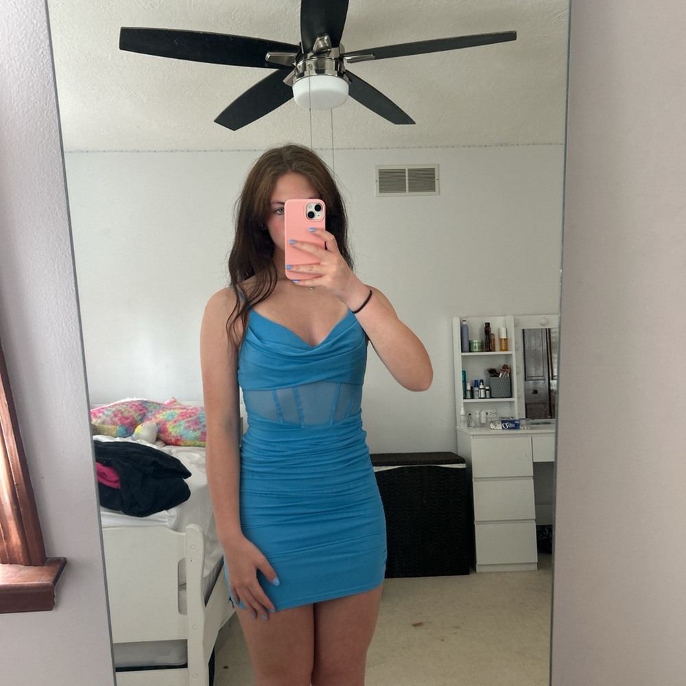 ALICE ELLE BLUE BODYCON DRESS!!